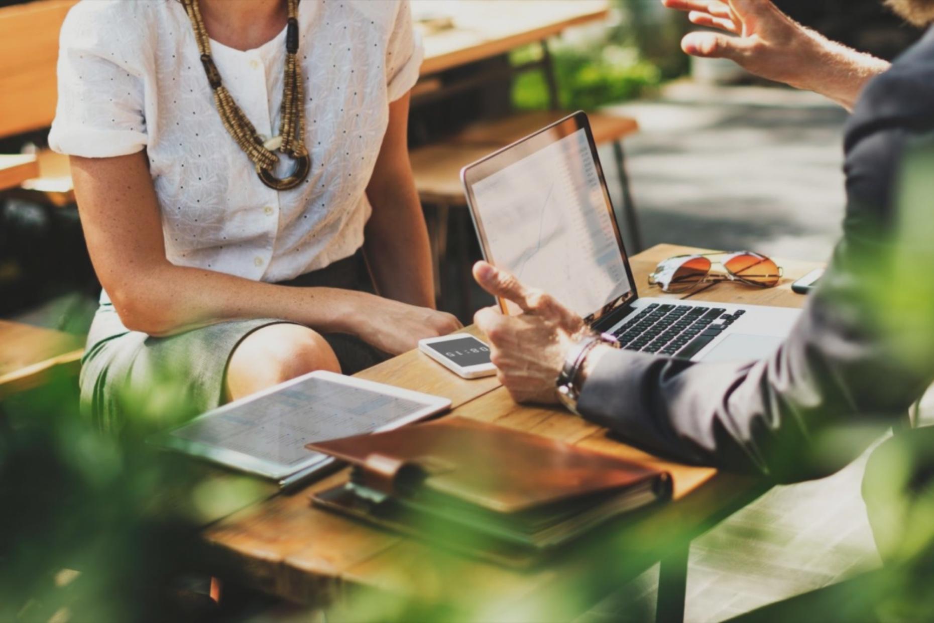 Entorno de trabajo en comunicación financiera